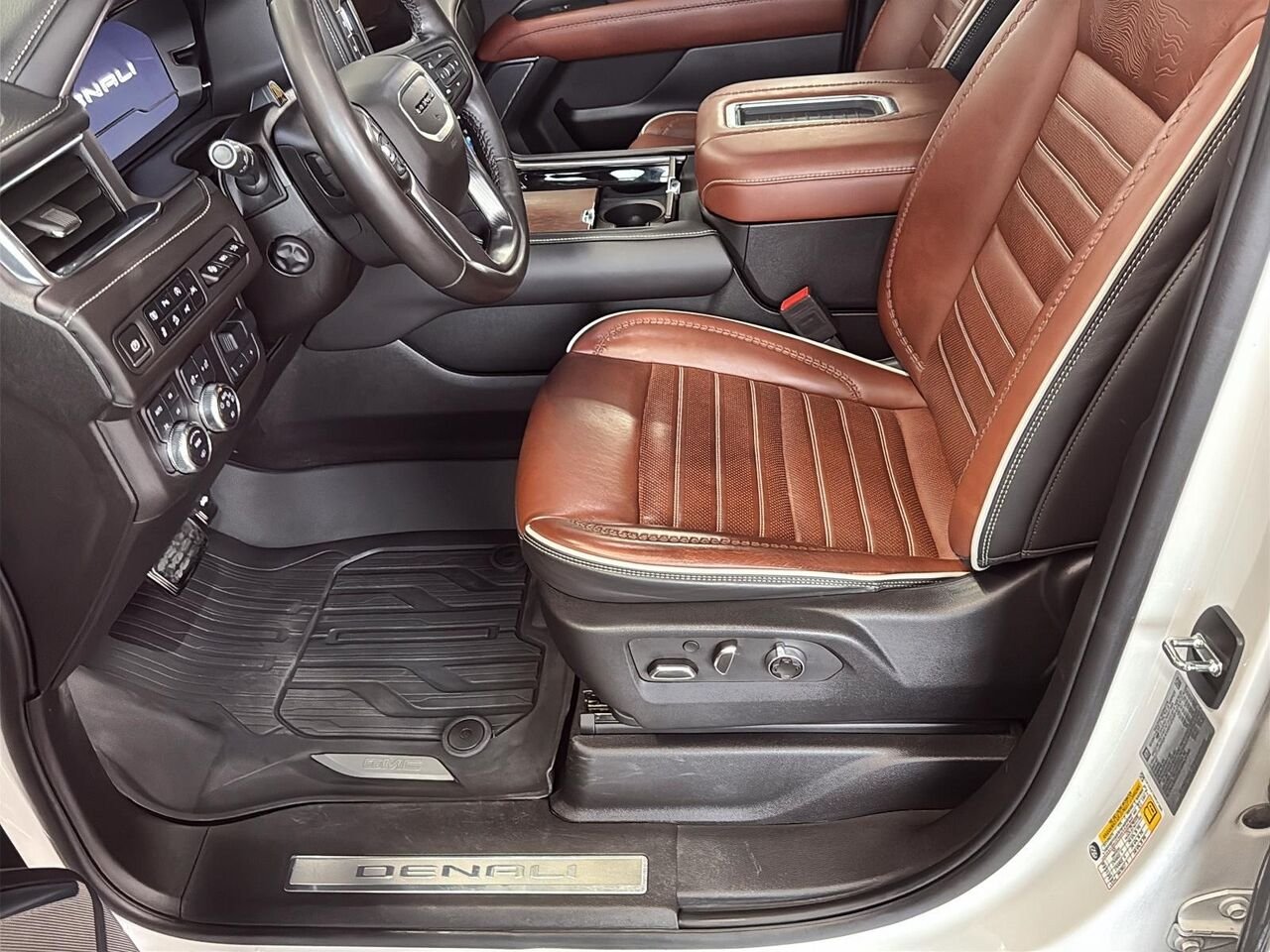 2024 GMC YUKON DENALI ULTIMATE White Saint-Hyacinthe - photo #8