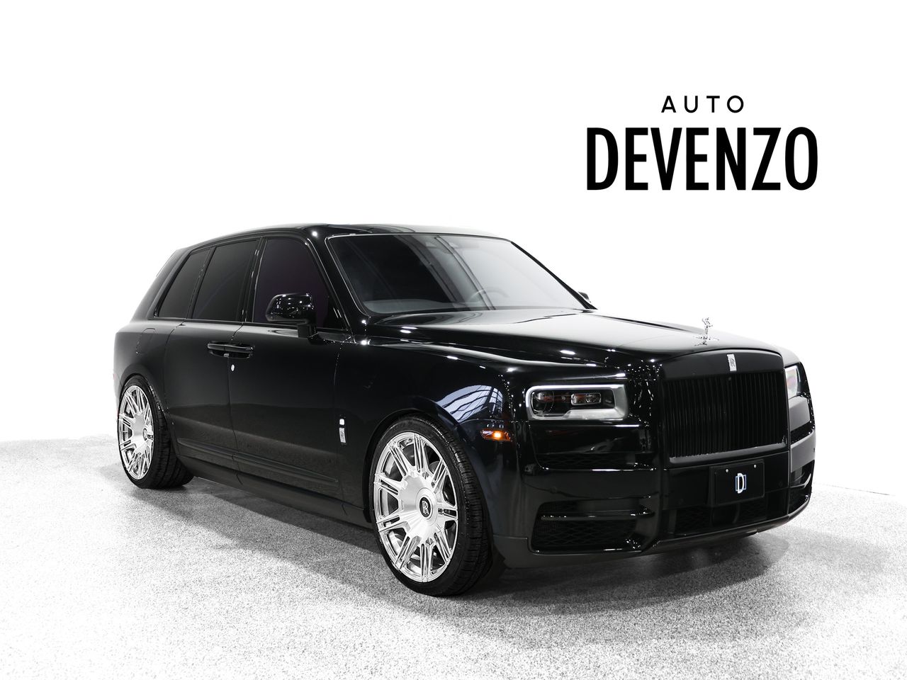Black 2022 Rolls-Royce Cullinan SUV / Crossover All-Wheel Drive Automatic