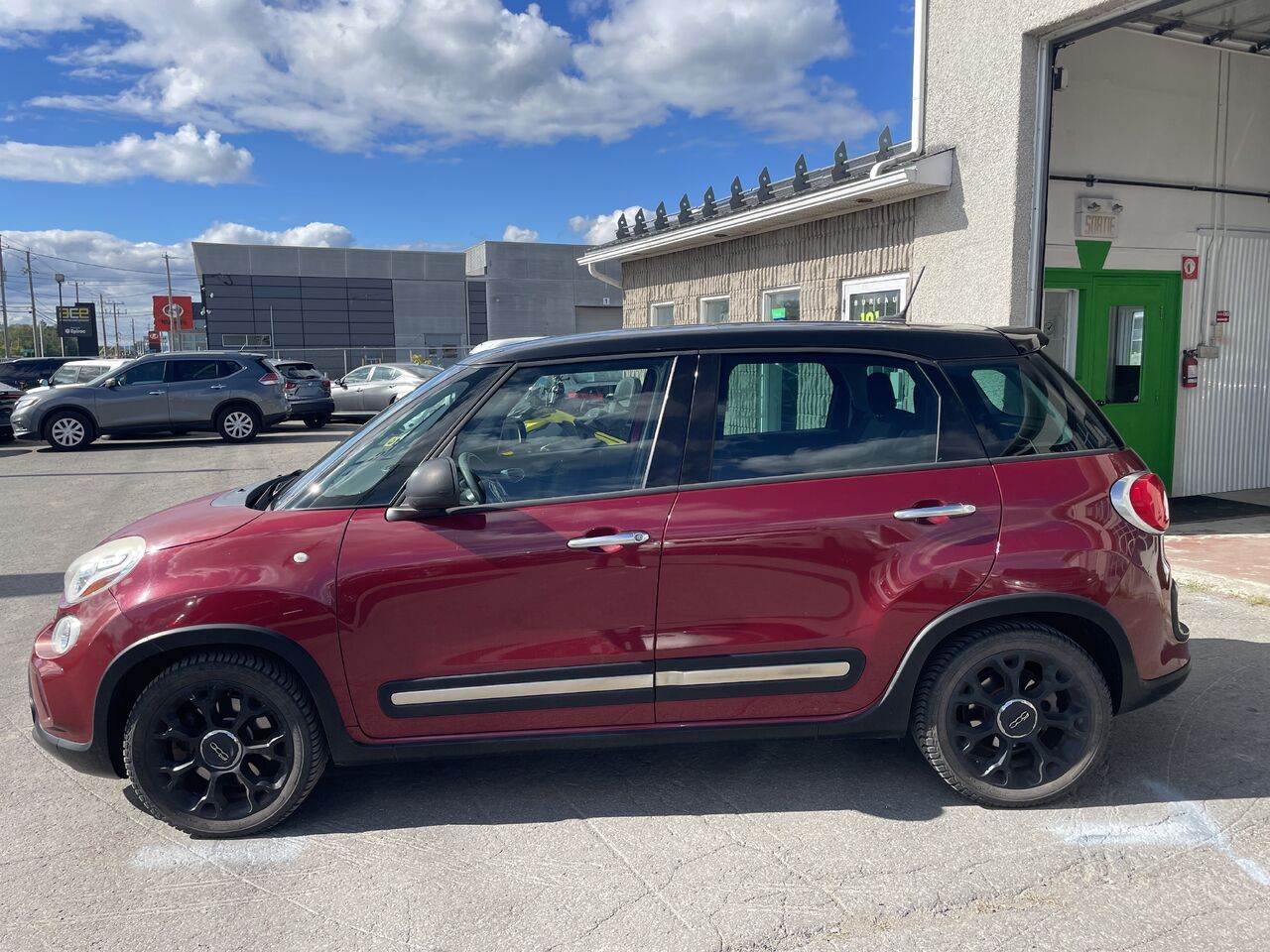 Red 2015 FIAT 500L Hatchback Front-Wheel Drive Automatic