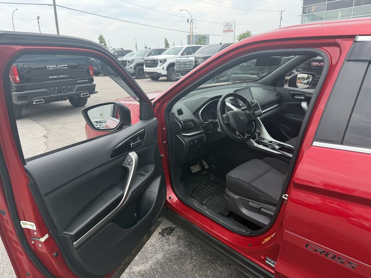 MITSUBISHI ECLIPSE CROSS LE/RALLIART SE S-AWC 2023 Rouge Ottawa & Gatineau - photo #1