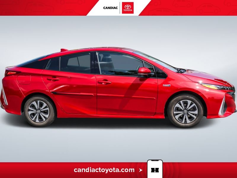 2019 Toyota Prius Red Saint-Eustache - photo #10