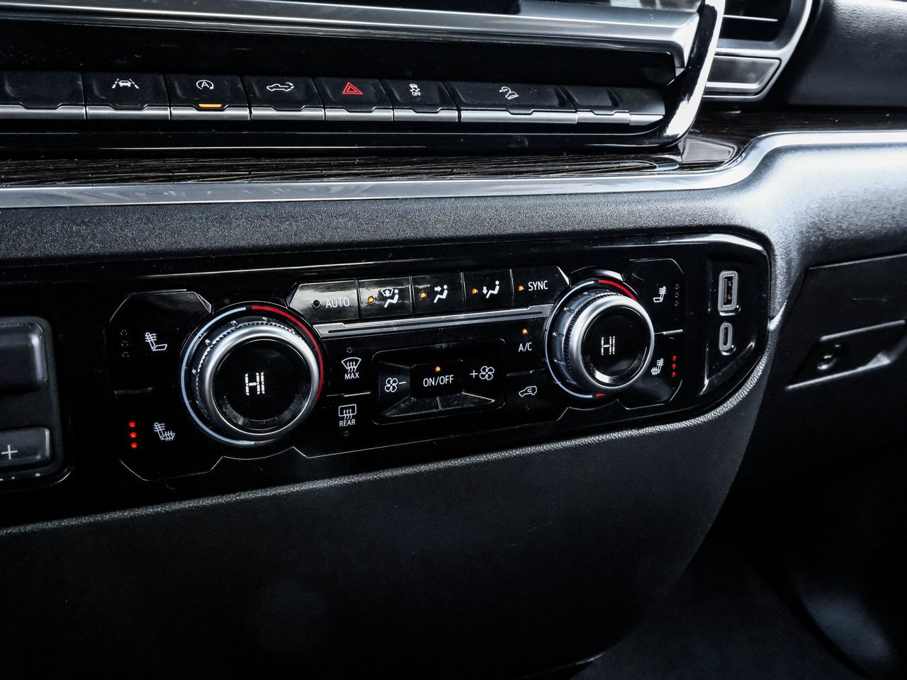 2023 GMC Sierra 1500 4WD Crew Cab 147 Elevation Blue Sherwood Park - photo #29