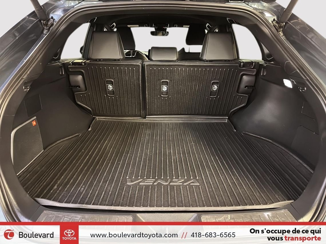 Toyota Venza 98389A-95 | XLE, AWD 2024 Gris côtier métallisé Québec - photo #22