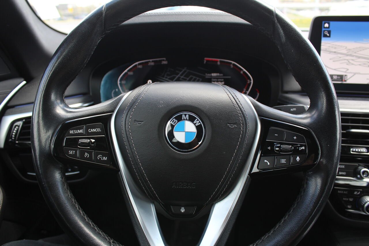 2021 BMW 5 Series VIN: WBA13BJ06MCG37906 White Sainte-Rose - photo #14