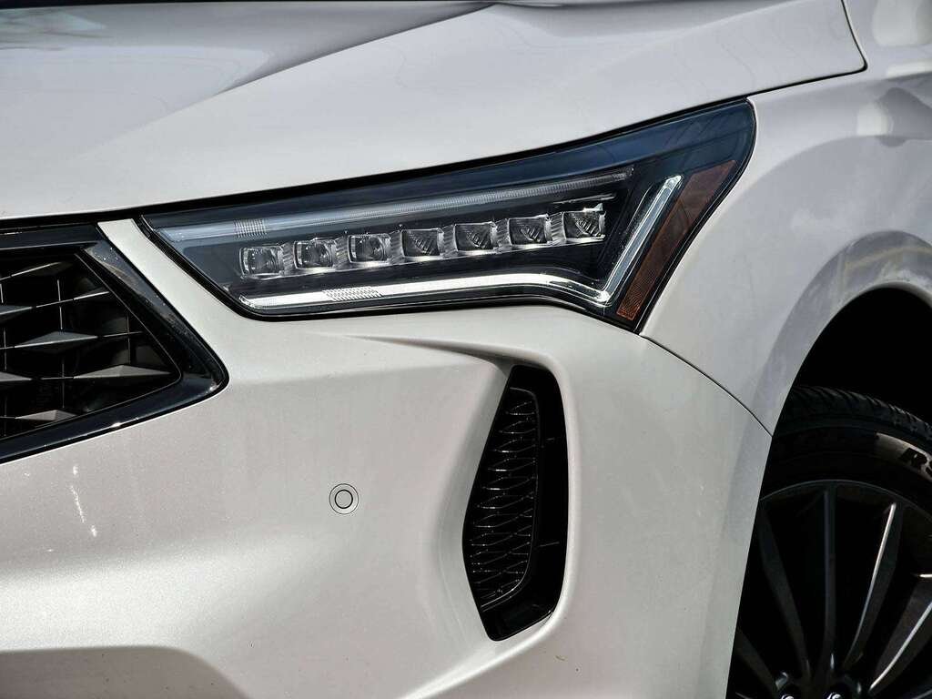 2024 Acura RDX Platinum Elite A-spec - Acura Certified White Etobicoke - photo #5