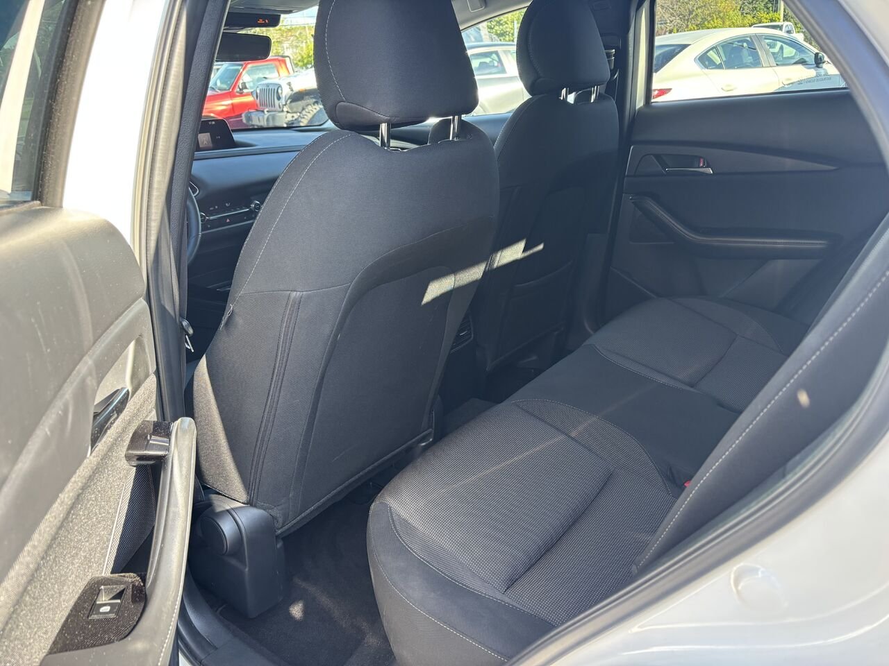 2025 Mazda CX-30 GS TI White Montmagny - photo #9
