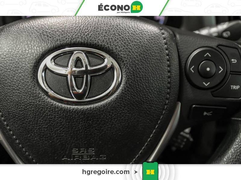 2017 Toyota Rav 4 White Blainville - photo #15