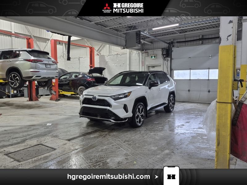 2023 Toyota RAV4 Prime White Laval - photo #2