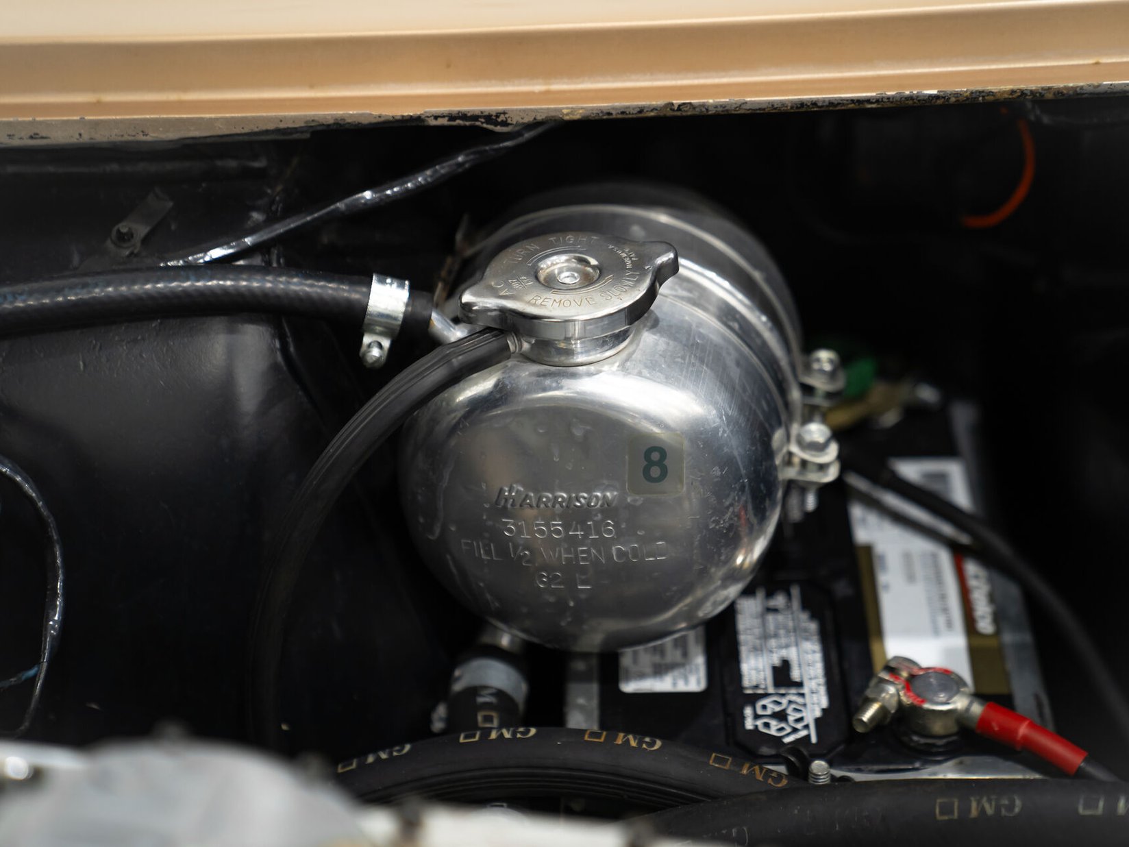 Chevrolet Corvette Fuel Injection Moteur Matching 327 à injection développant 360 chevaux | PRICE IN USD 1963 Beige Montréal - photo #74