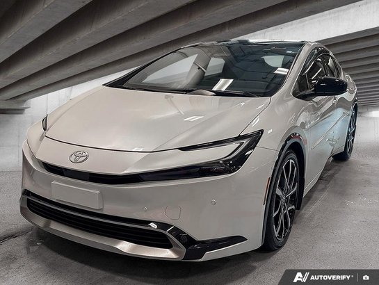 2025 Toyota Prius Plug-In Hybrid 2025 Wind Chill Pearl