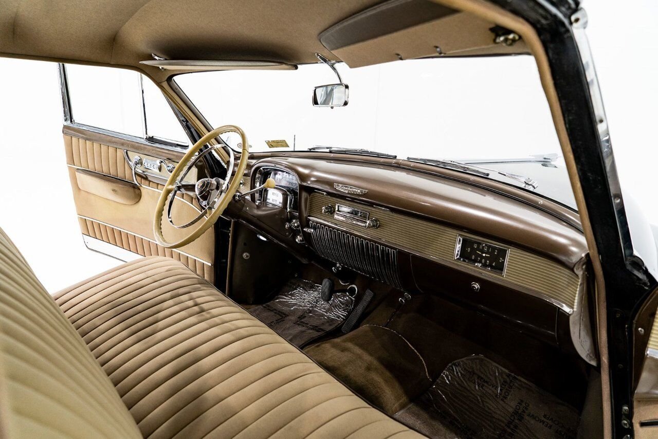 Cadillac Fleetwood Unrestored factory black paint **PRICE IN USD** 1951 Noir Montréal - photo #55