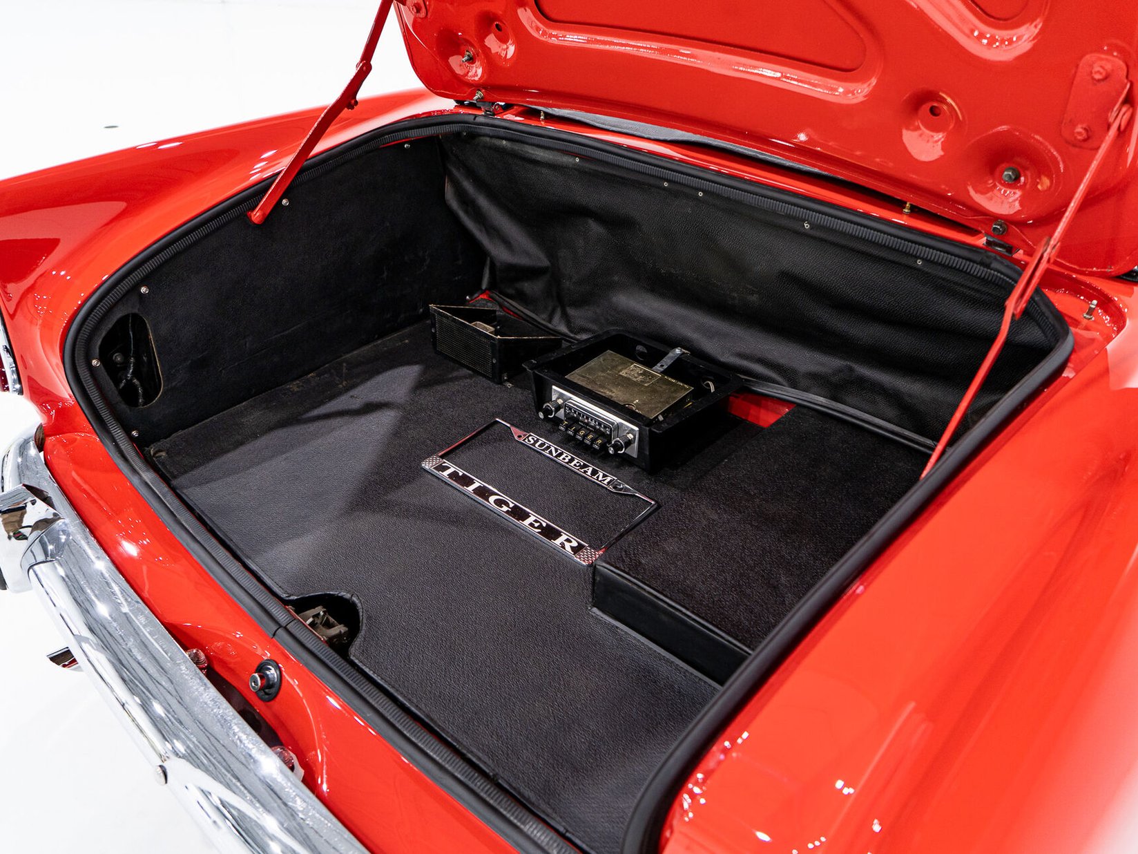 1967 Sunbeam Tiger Unrestored with single repaint **PRIX EN USD** Red Montreal - photo #79