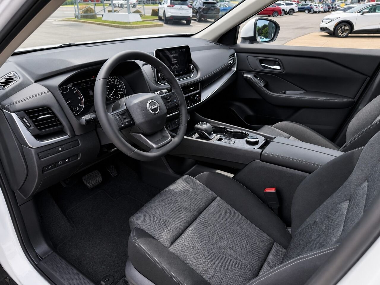 NISSAN Rogue ROGUE SV TOIT OUVRANT 2026 Blanc Everest nacré triple couche Châteauguay - photo #12