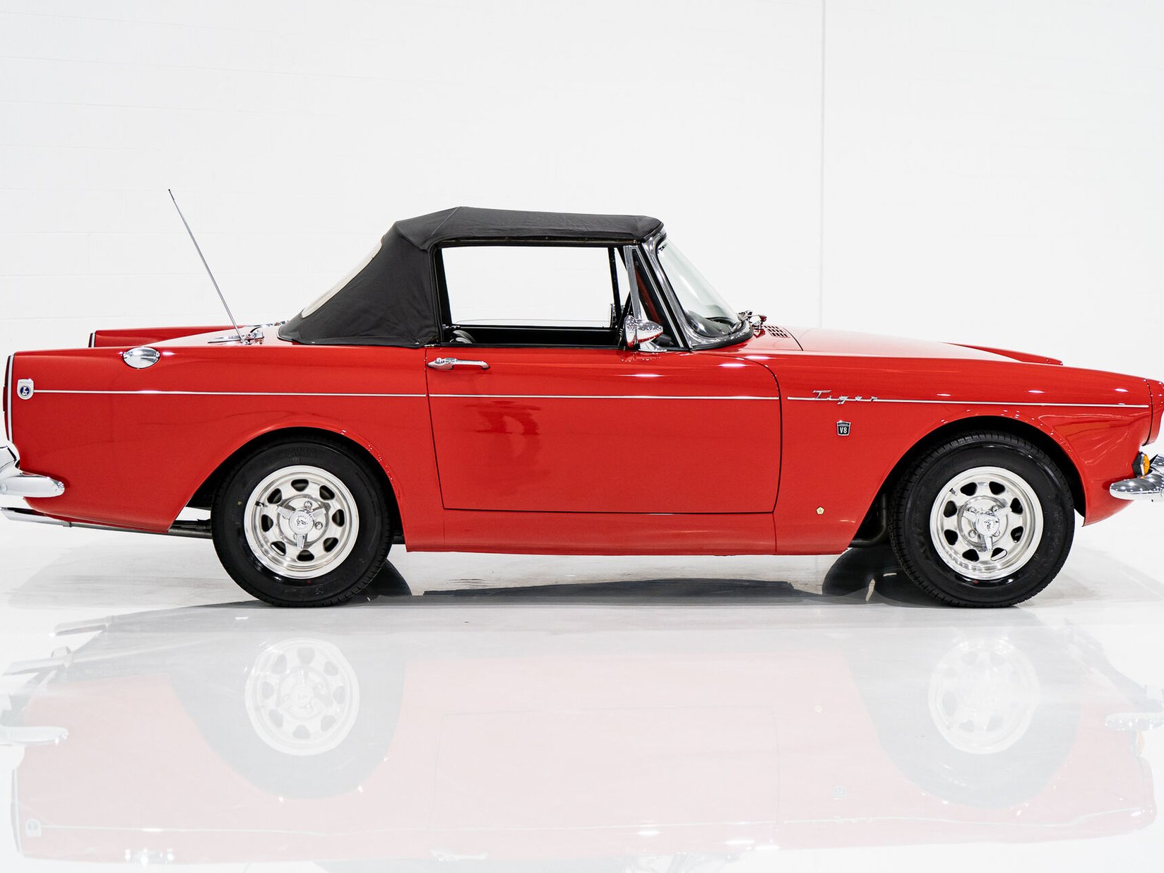 1967 Sunbeam Tiger Unrestored with single repaint **PRIX EN USD** Red Montreal - photo #50