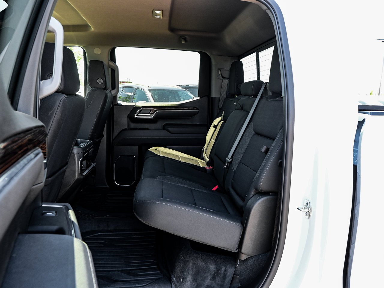 2025 GMC Sierra 1500 4WD Crew Cab 147 Elevation White Sherwood Park - photo #28