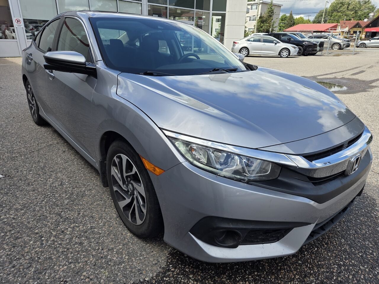 2017 Honda CIVIC BERLINE Silver Mont-Laurier - photo #2