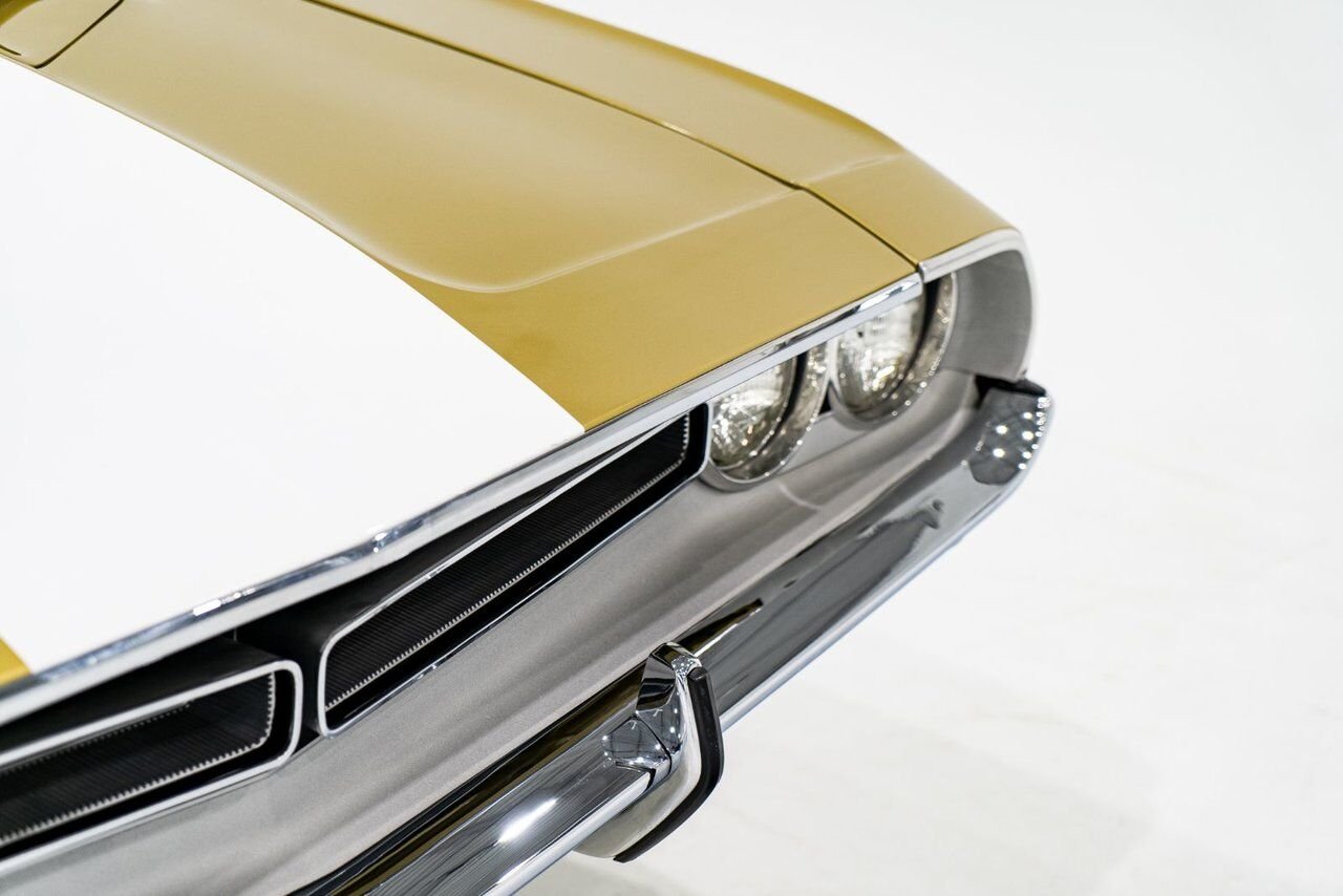 Dodge Challenger *PRIX EN USD* Convertible Fully restored to desirable specifications 1971 Or Montréal - photo #43