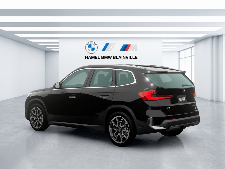 BMW X1 2026 2026 Noir saphir métallisé