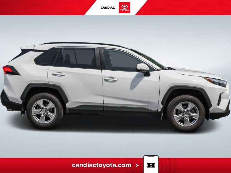 2022 Toyota Rav 4 White Blainville - photo #10