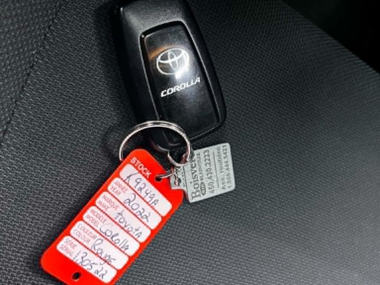 2022 Toyota Corolla Red Blainville - photo #25