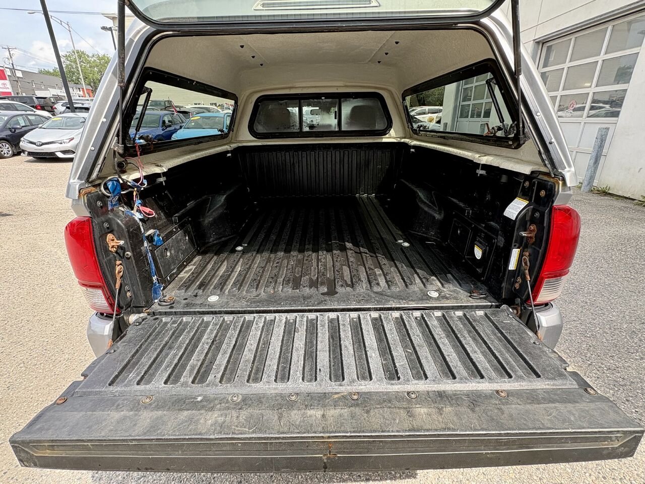 2018 Toyota TACOMA Silver Mont-Laurier - photo #16