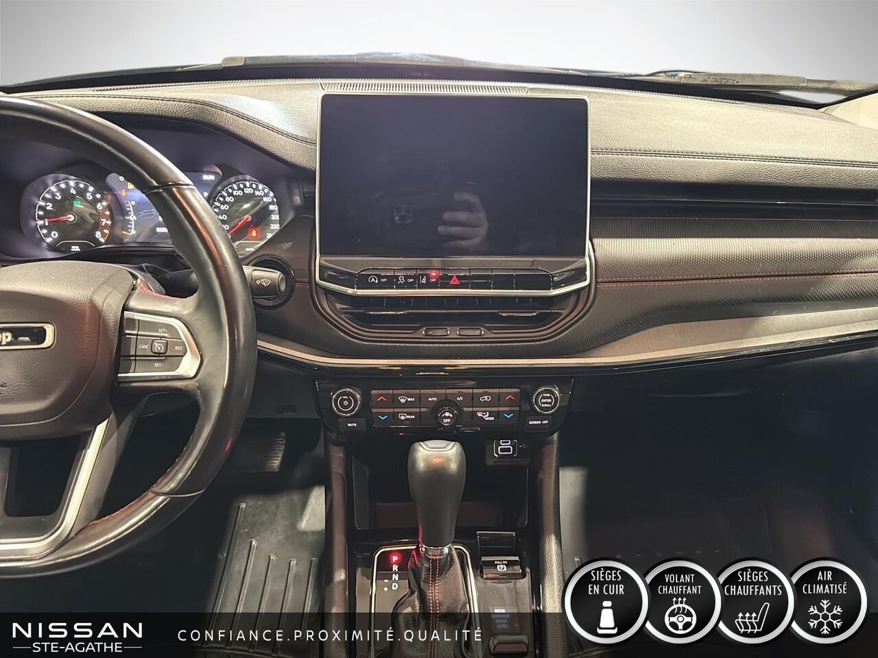 2022 Jeep Compass Trailhawk | 4X4 | VOLANT CHAUFFANT | ATTELAGE | CAMÉRA DE RECUL Grey Saint-Jérôme - photo #11