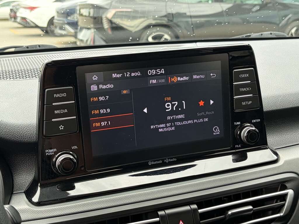 2023 Kia Seltos White Gatineau - photo #15