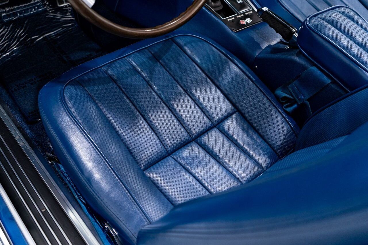 Chevrolet Corvette *PRIX EN USD* Matching numbers Top flight with extensive documentation 1968 Bleu Montréal - photo #83