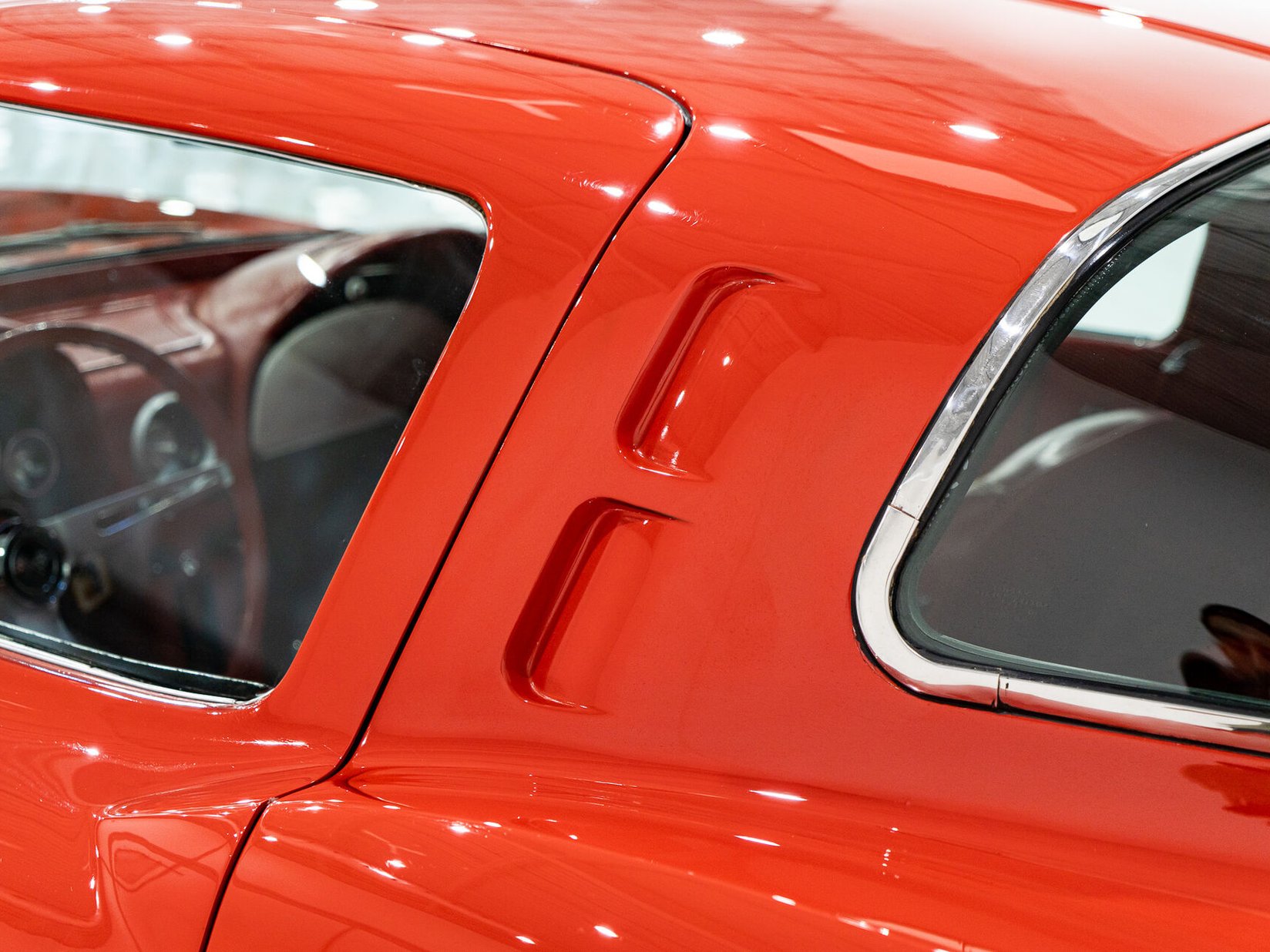 Chevrolet Corvette Split window matching# 327 Factory A/C | PRICE IN USD 1963 Rouge Montréal - photo #41