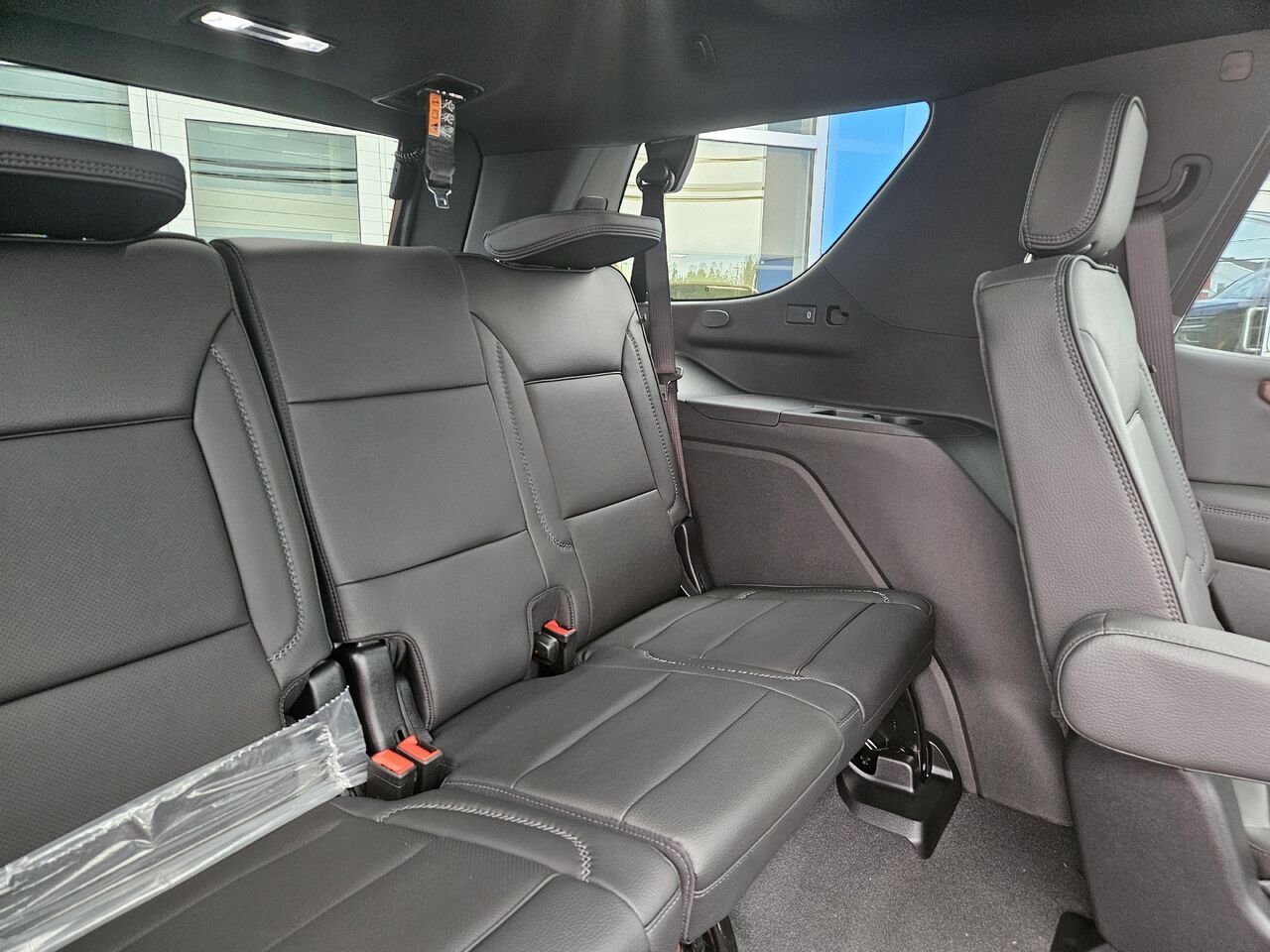 GMC Yukon 4 RM 4 portes Denali 2026 Blanc glacier 3 couches Thetford Mines - photo #21