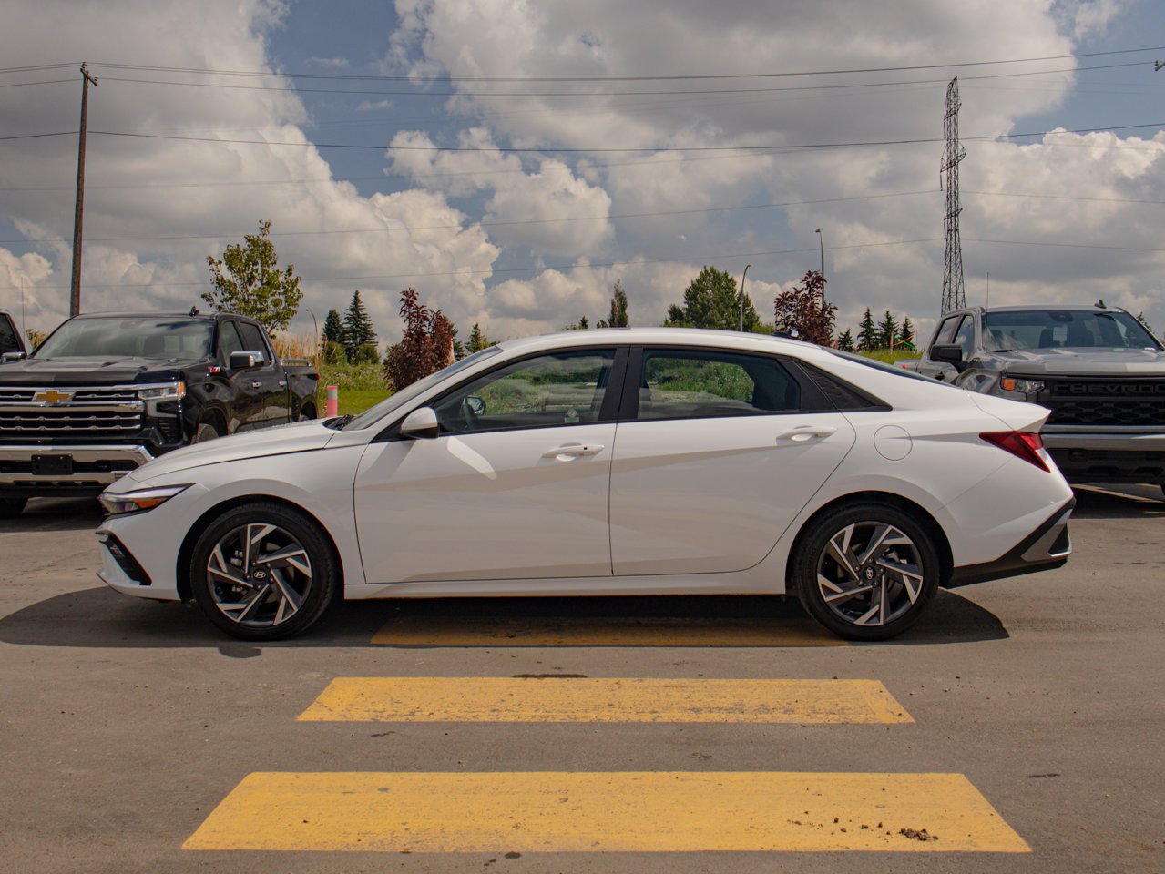 2026 Hyundai Elantra Preferred IVT White Sherwood Park - photo #6