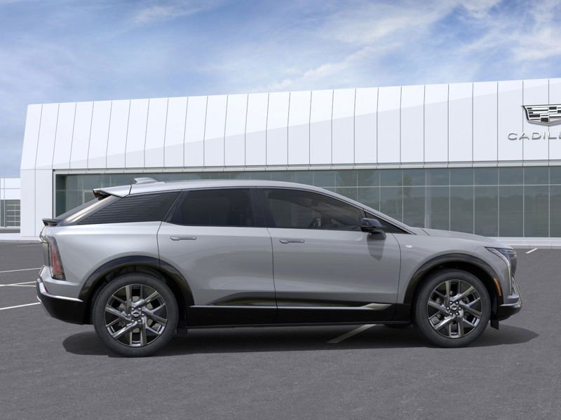 2025 CADILLAC OPTIQ 2025 Argent Silver Metallic