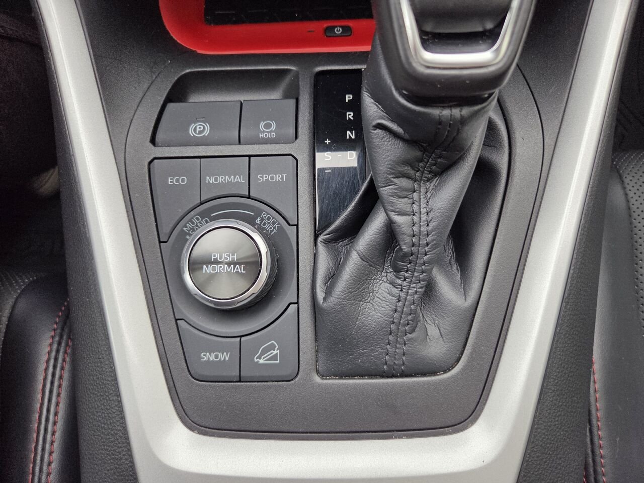2022 Toyota RAV4 Grey Mont-Laurier - photo #16