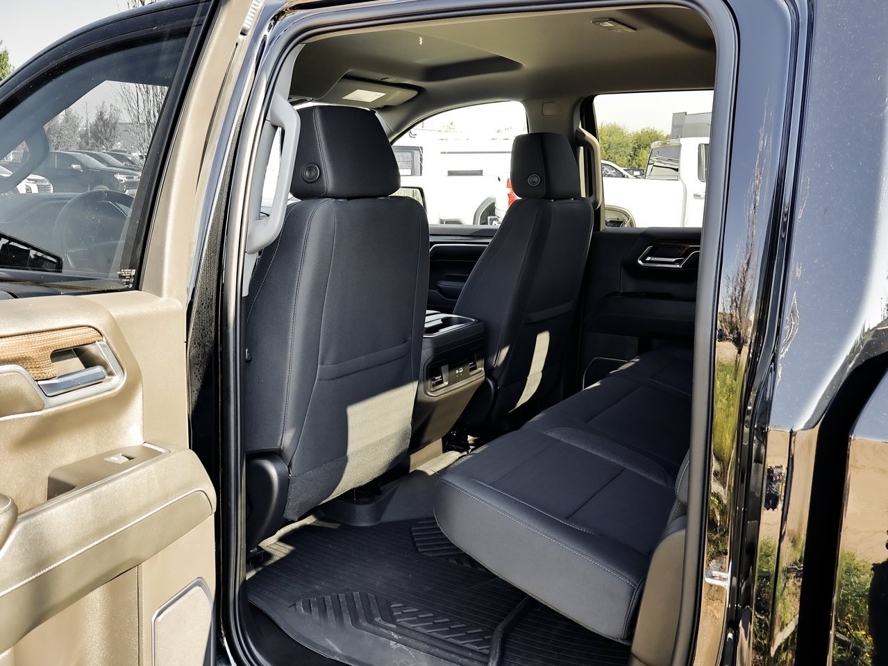 2023 Chevrolet Silverado 1500 4WD Crew Cab 147 RST Black Sherwood Park - photo #25