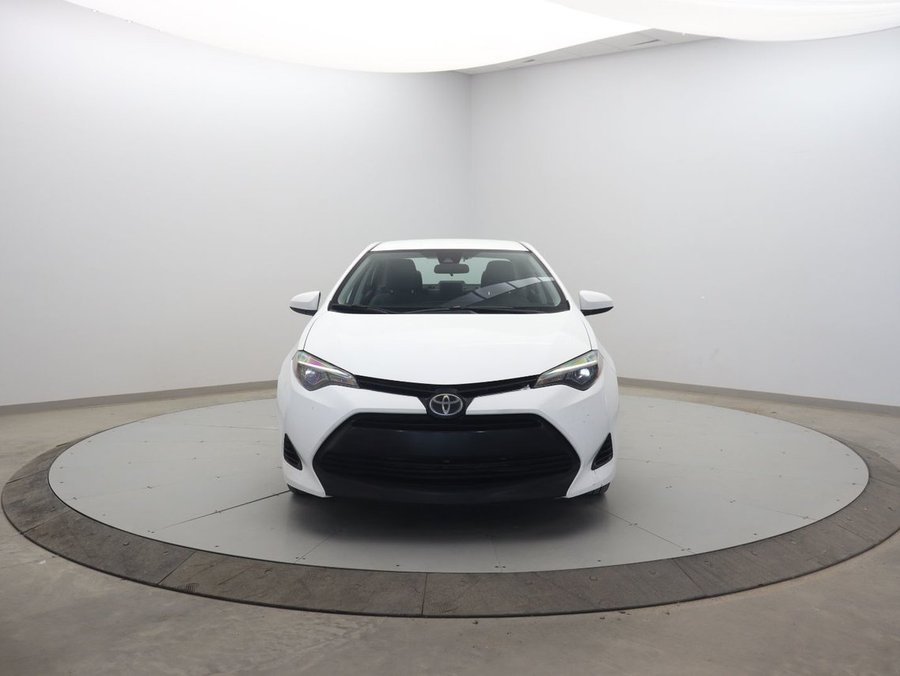 2018 Toyota Corolla 2018 White