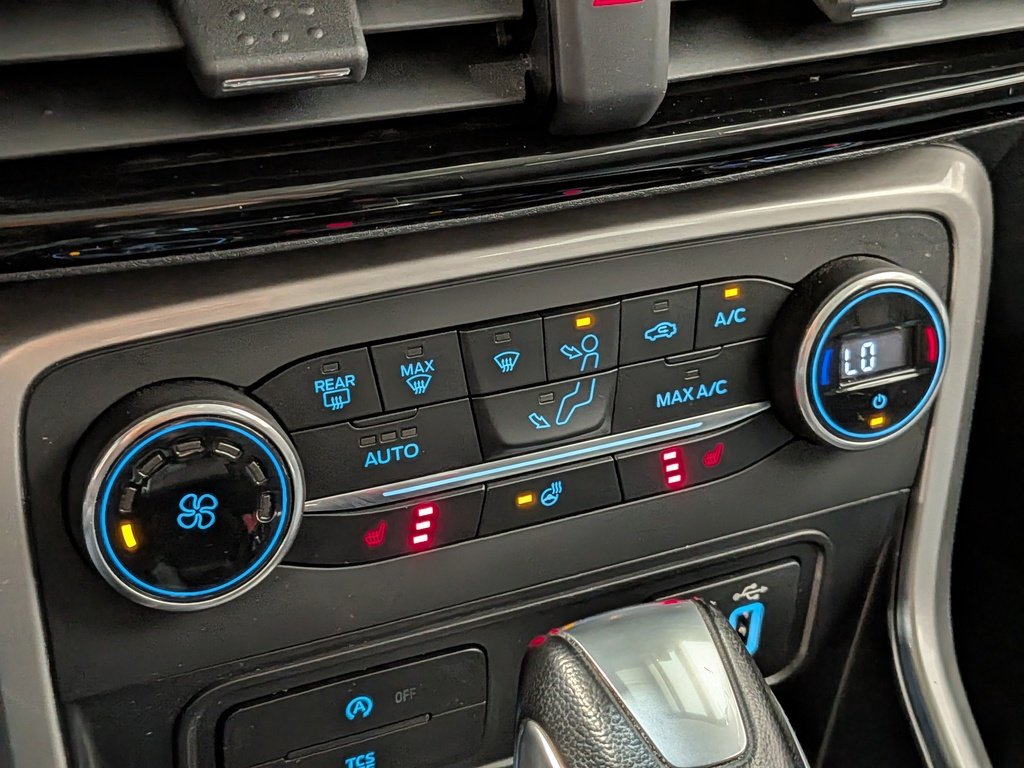 2018 Ford EcoSport Titanium 4WD Red Val-David - photo #26