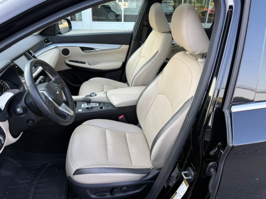 2019 Infiniti QX50 Black Saint-Basile-le-Grand - photo #6