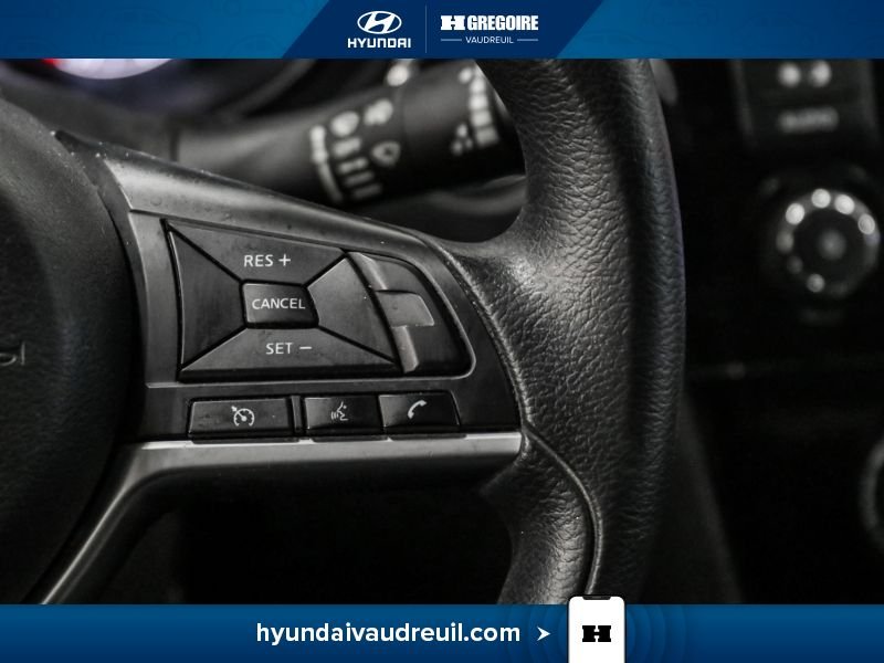 2018 Nissan Rogue Grey Laval - photo #22