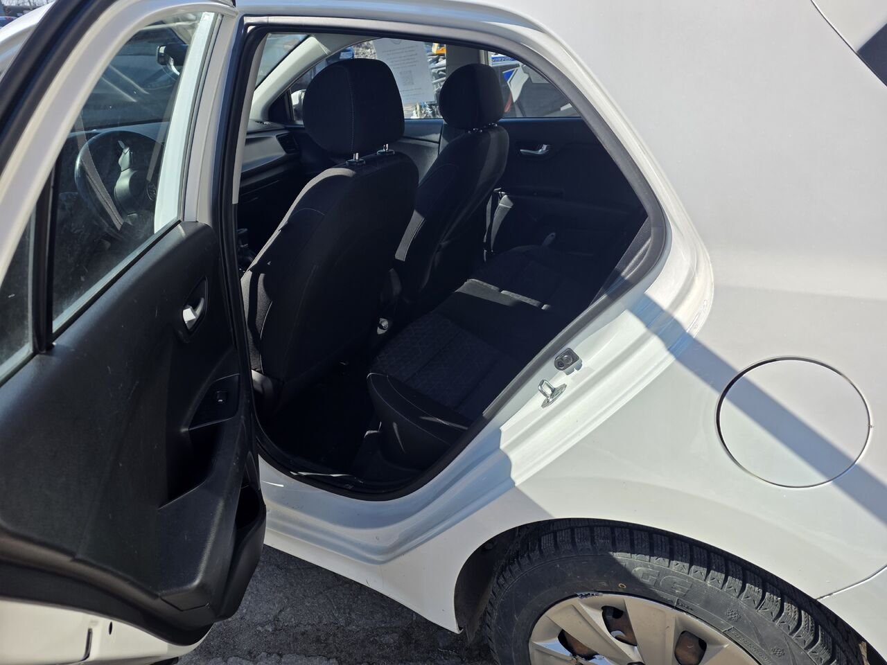 Kia Rio 5 portes 2018 Blanc Longueuil, - photo #9