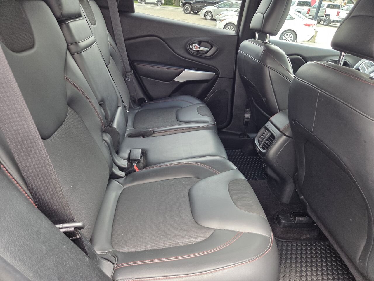2018 JEEP CHEROKEE Silver Mont-Laurier - photo #13