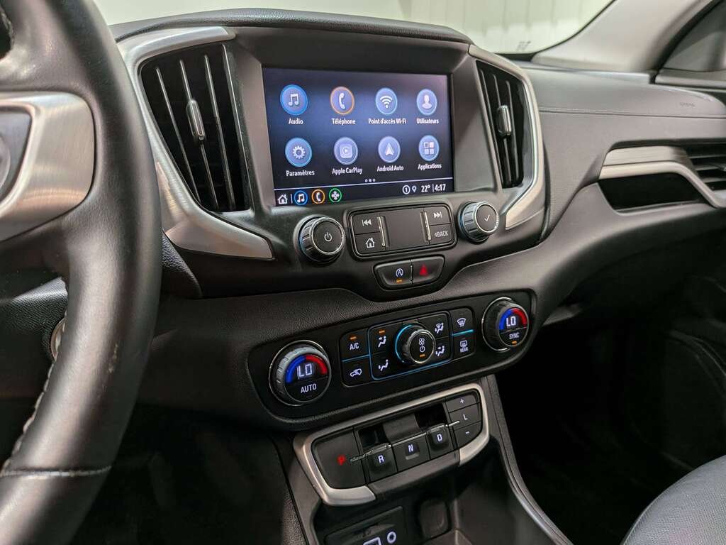GMC Terrain 2023 Blanc Val-David - photo #26