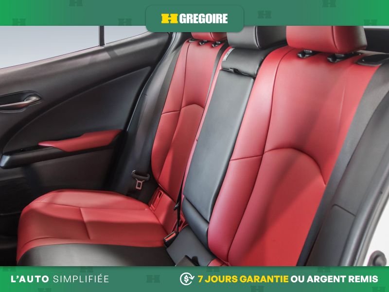 2020 Lexus UX White Blainville - photo #23