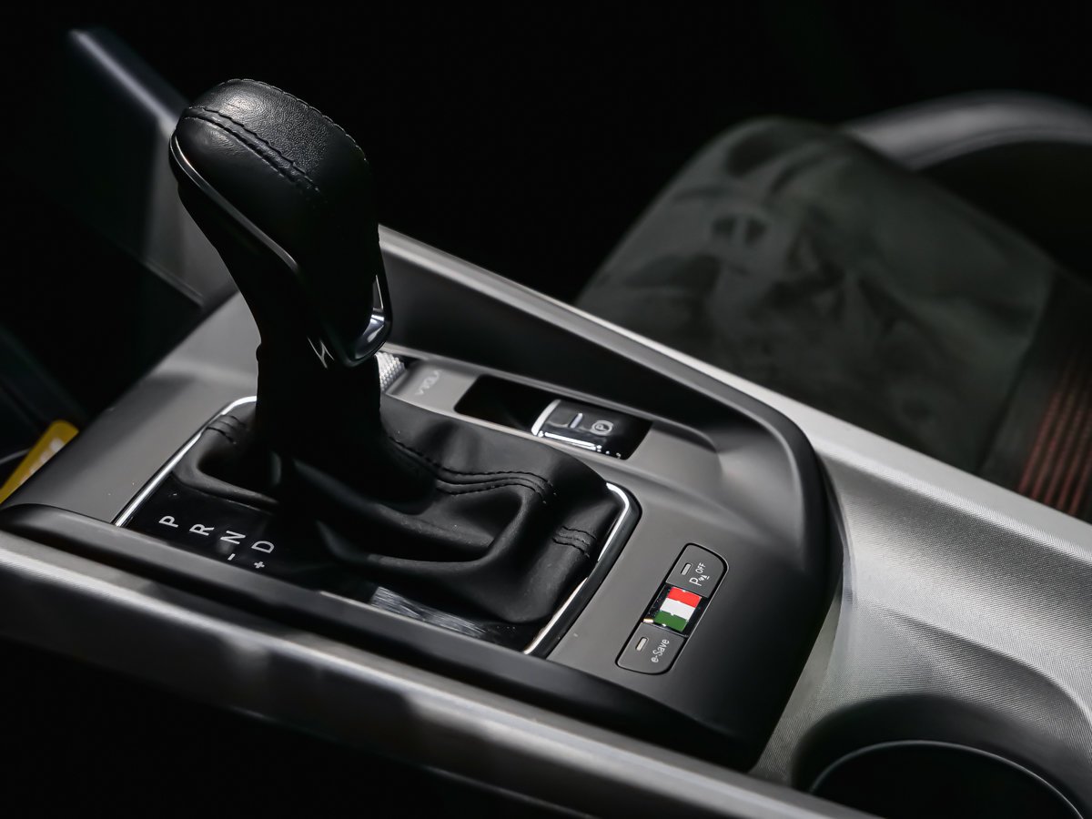 Alfa Romeo Tonale VELOCE HARMAN KARDON SOUNS SYSTEM SPORT SEATS 2024 Noir Montréal - photo #10