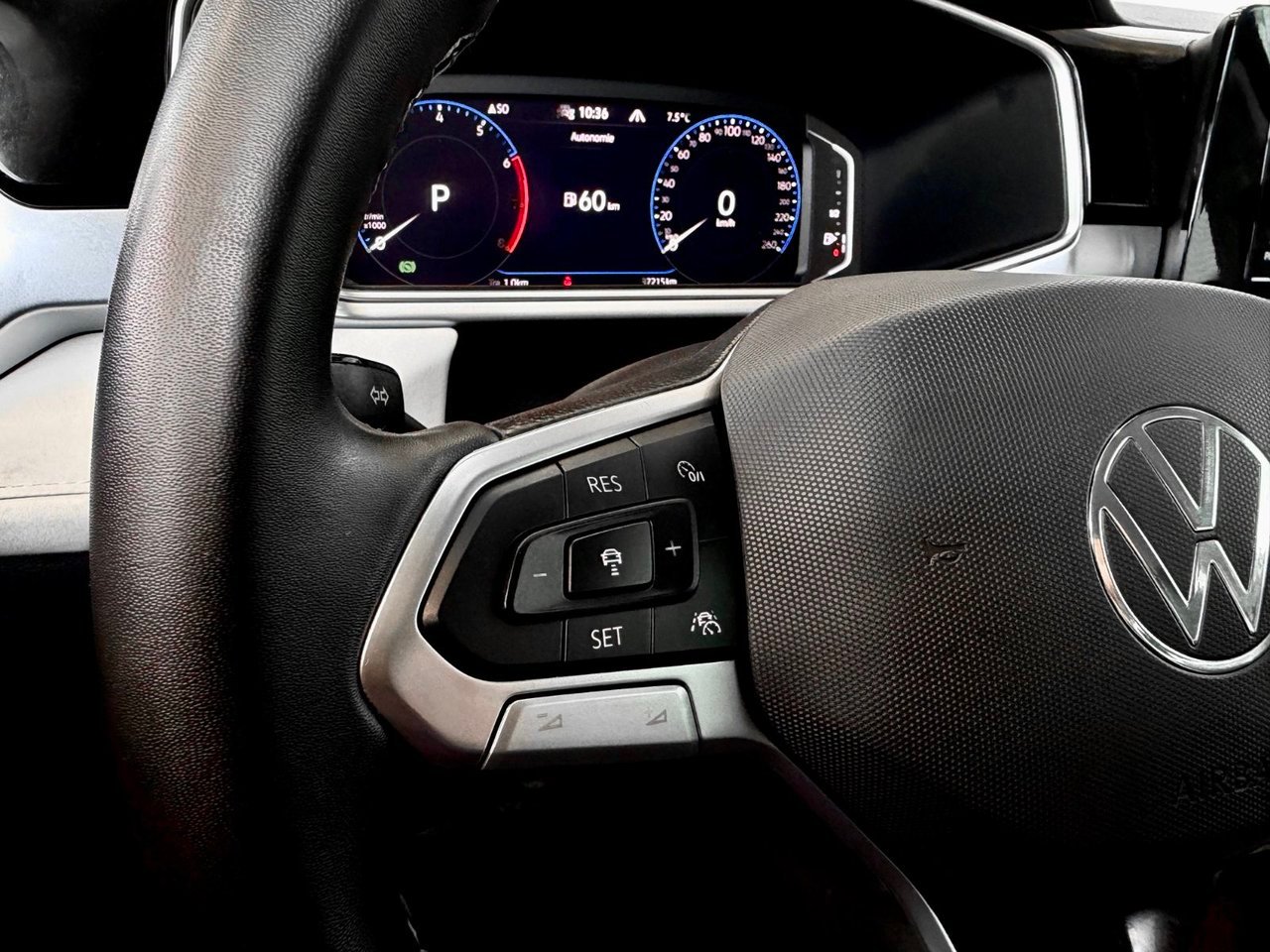 2025 Volkswagen Taos Silver Notre-Dame-des-Prairies - photo #21