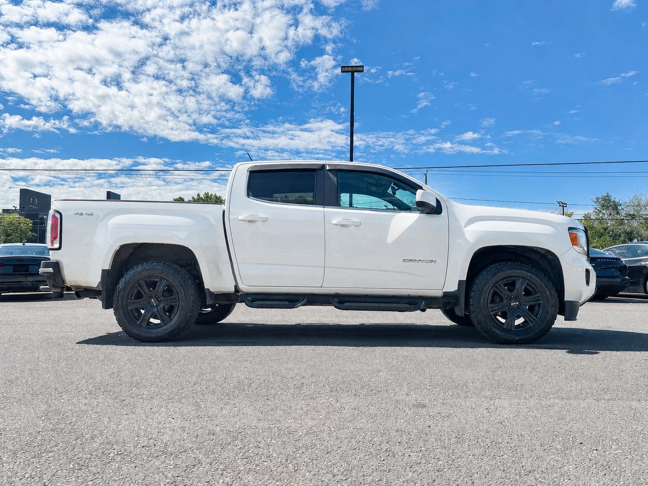 2018 GMC Canyon SLE White Granby - photo #7