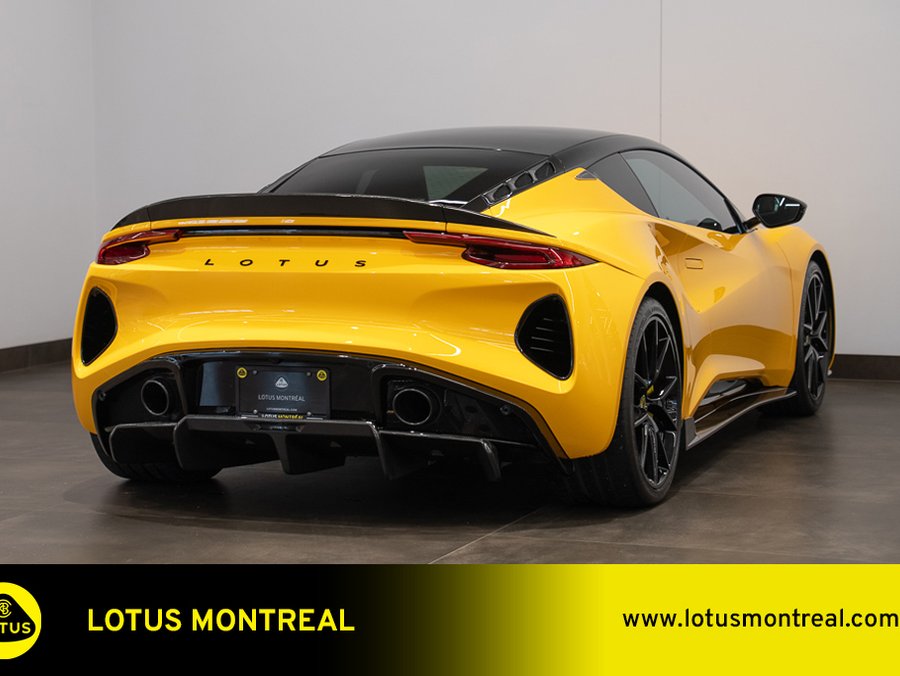 2024 Lotus Emira 2024 Yellow