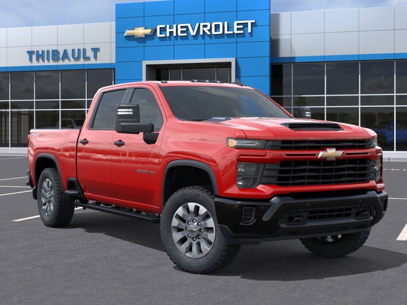CHEVROLET Silverado 2500HD Custom cabine multiplace 4RM 159 po 2026 ROUGE ARDENT Sherbrooke - photo #6