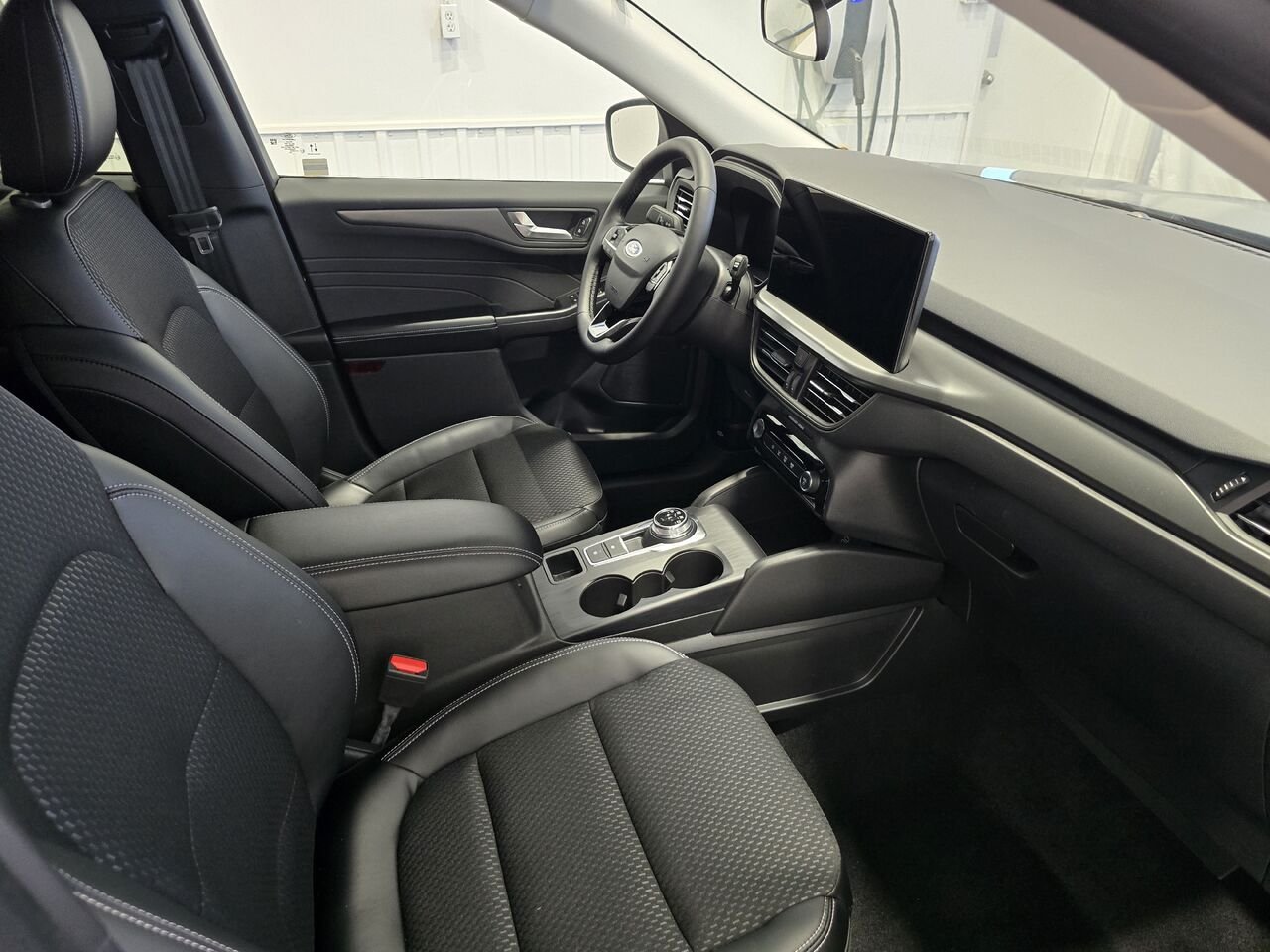 2025 Ford Escape Carbonized Grey Metallic Châteauguay - photo #8