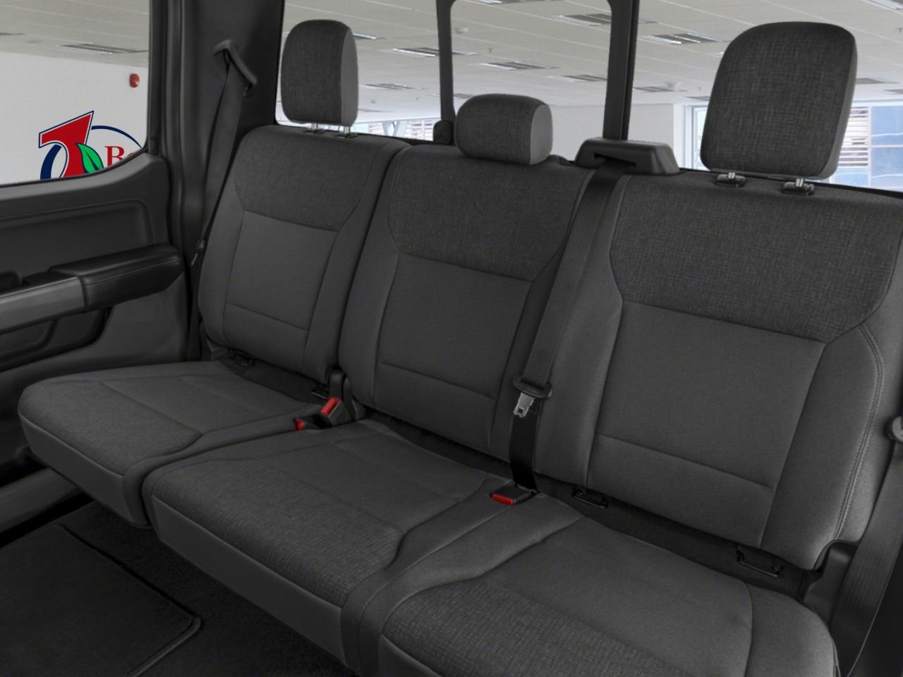 2025 Ford F-150 Agate Black Metallic La Sarre - photo #4