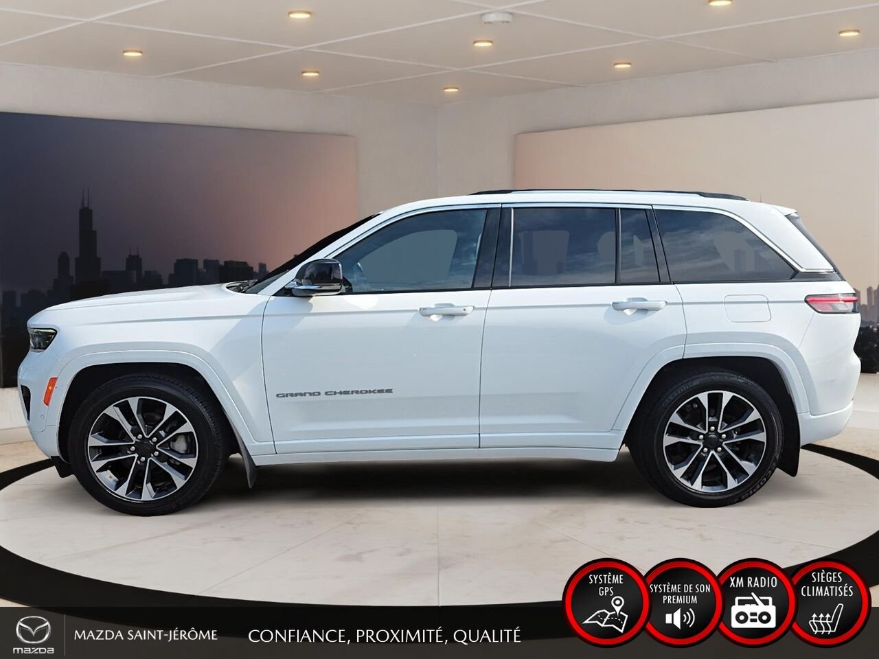 Jeep Grand Cherokee Overland | TOIT PANORAMIQUE | CUIR | 4X4 | 2023 Blanc Saint-Jérôme - photo #10